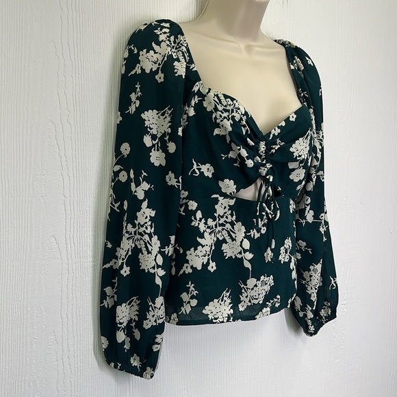 Abercrombie & Fitch - Cinched Dark Green And White Floral Long Sleeve Blouse Med - Picture 4 of 12